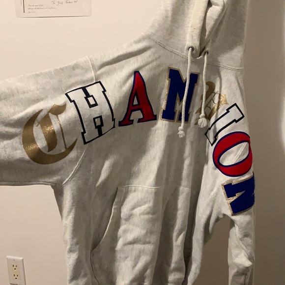 Hoodie hasn’t been worn in a long time. Ive only worn it a couple times. - Picture 1 of 4